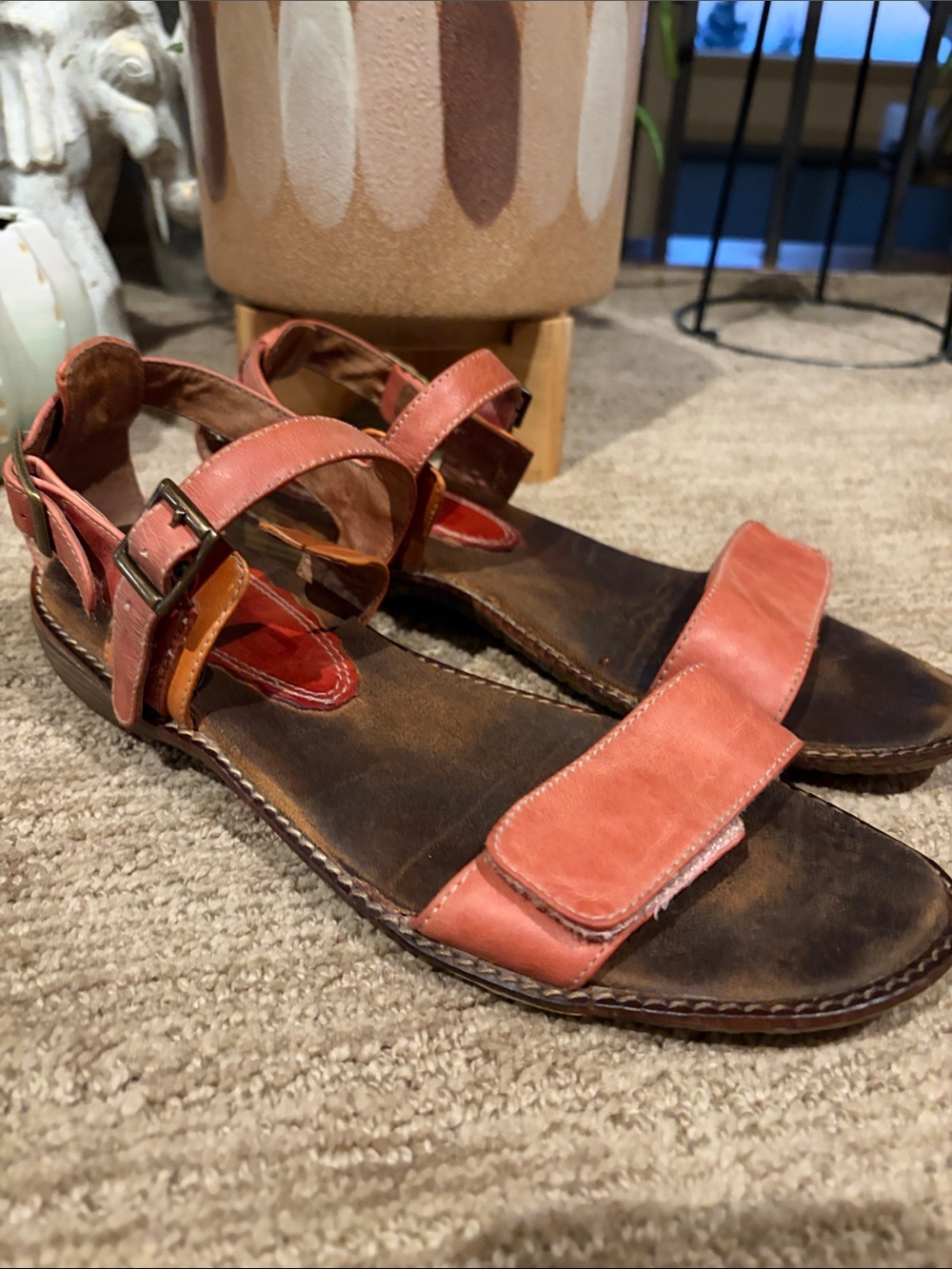 KUBO Size 38 Women's Leather Ankle-Strap Sandals